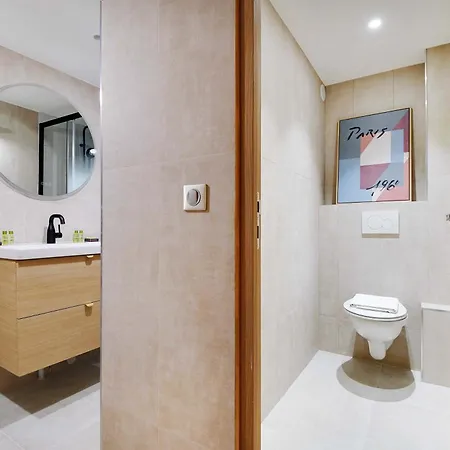 Апартаменты Modern Flat - 2 Bedrooms 7 People - Montmartre *