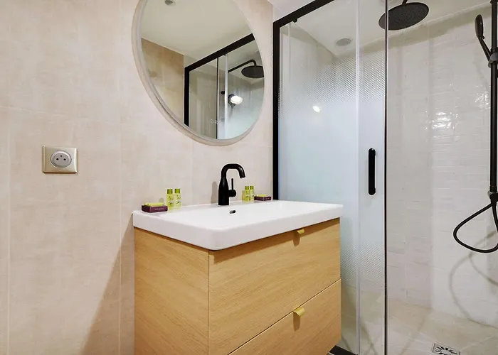 Modern Flat - 2 Bedrooms 7 People - Montmartre