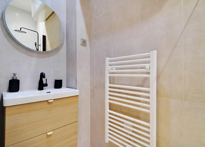 Appartamento Modern Flat - 2 Bedrooms 7 People - Montmartre *